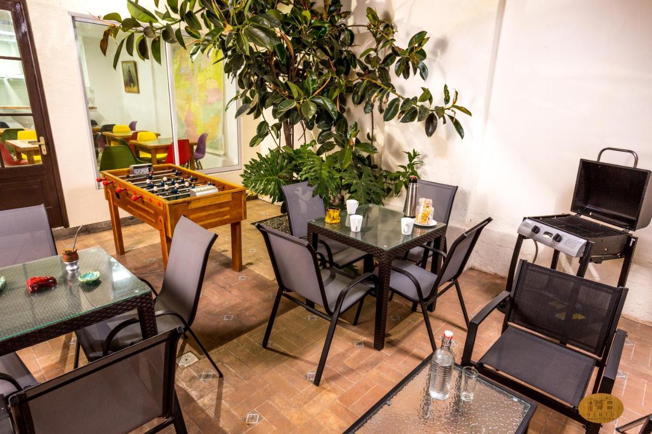 Bento Hostel (Adults Only) Сантяго Екстериор снимка