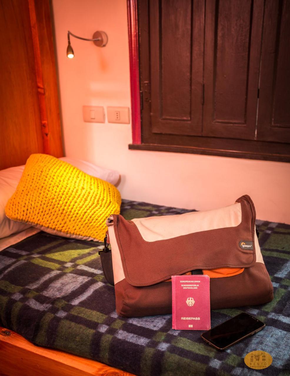 Bento Hostel (Adults Only) Сантяго Екстериор снимка