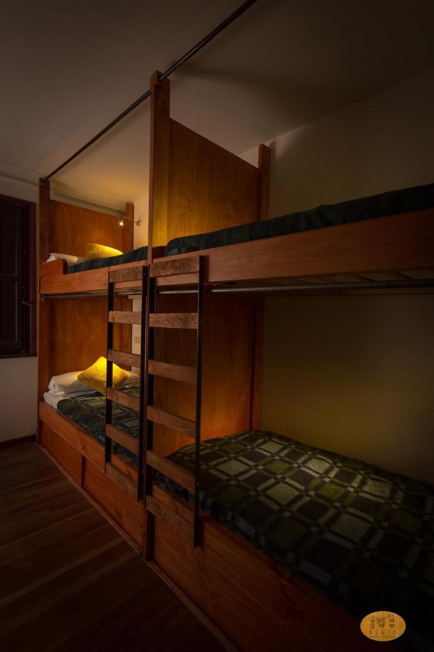 Bento Hostel (Adults Only) Сантяго Екстериор снимка