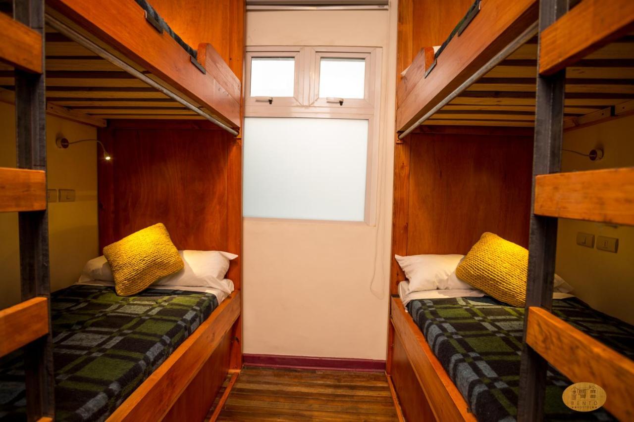 Bento Hostel (Adults Only) Сантяго Екстериор снимка