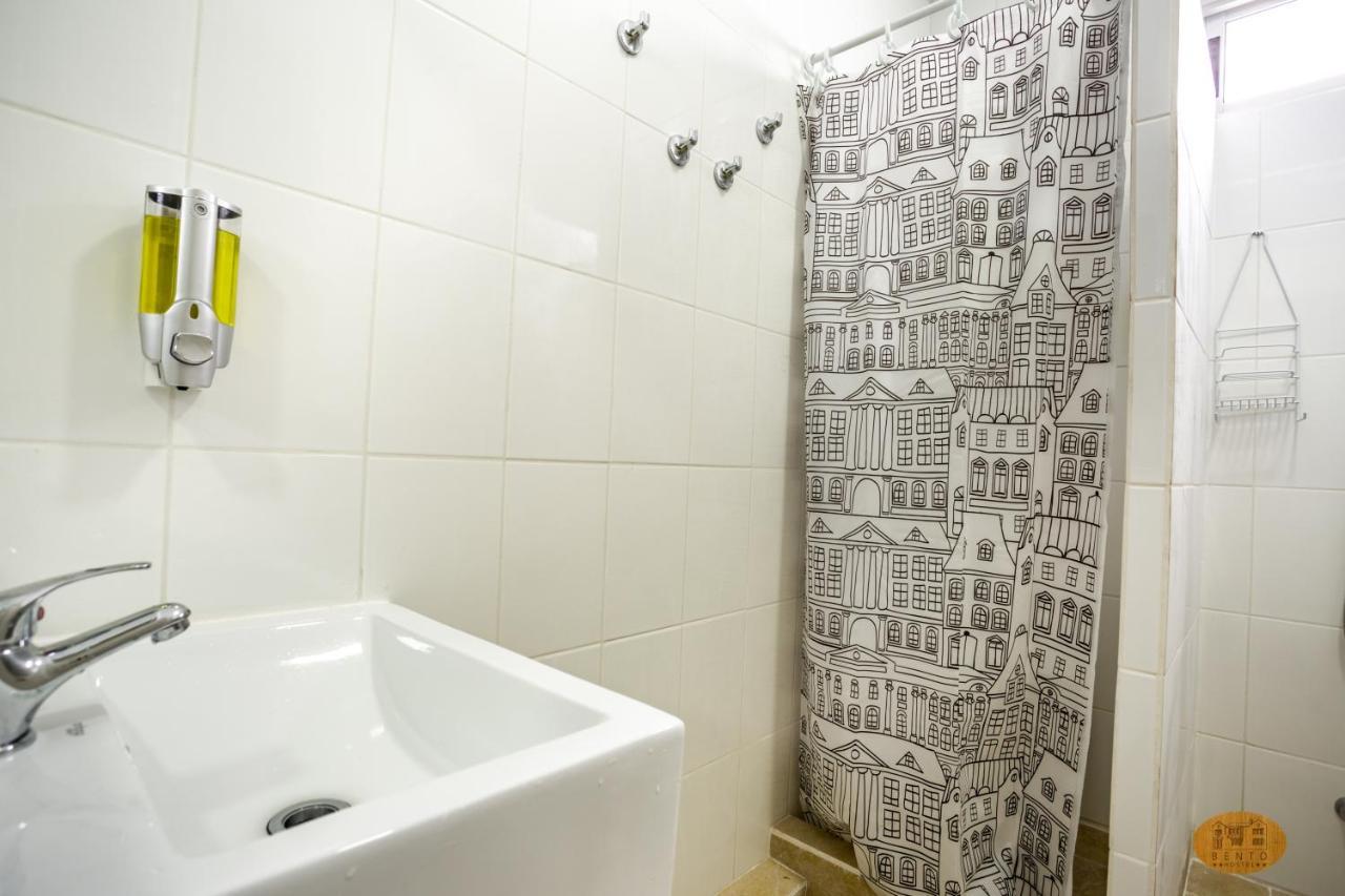Bento Hostel (Adults Only) Сантяго Екстериор снимка