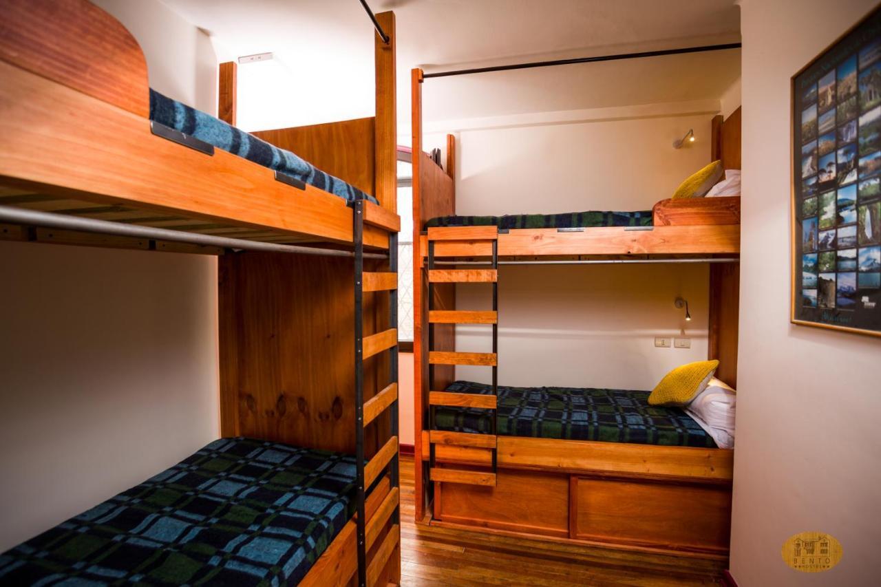 Bento Hostel (Adults Only) Сантяго Екстериор снимка