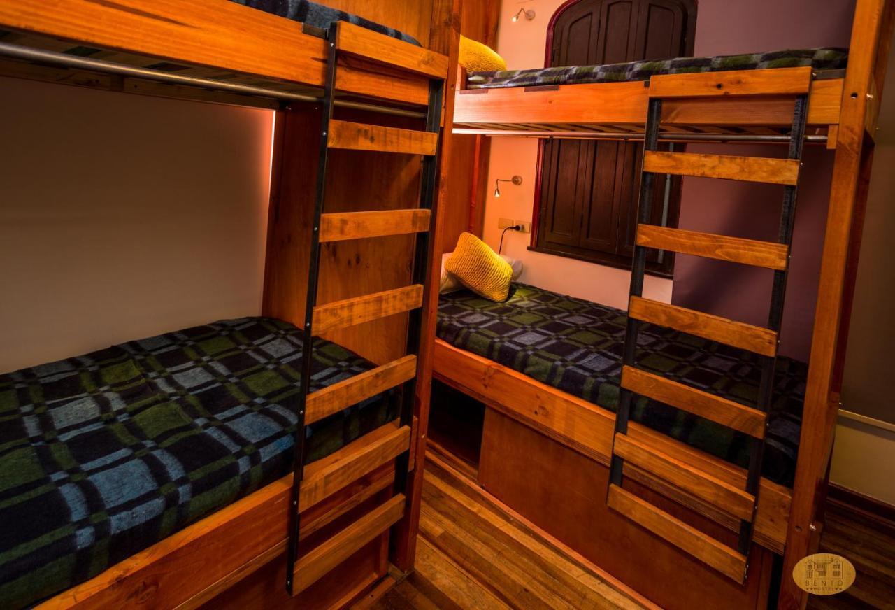 Bento Hostel (Adults Only) Сантяго Екстериор снимка