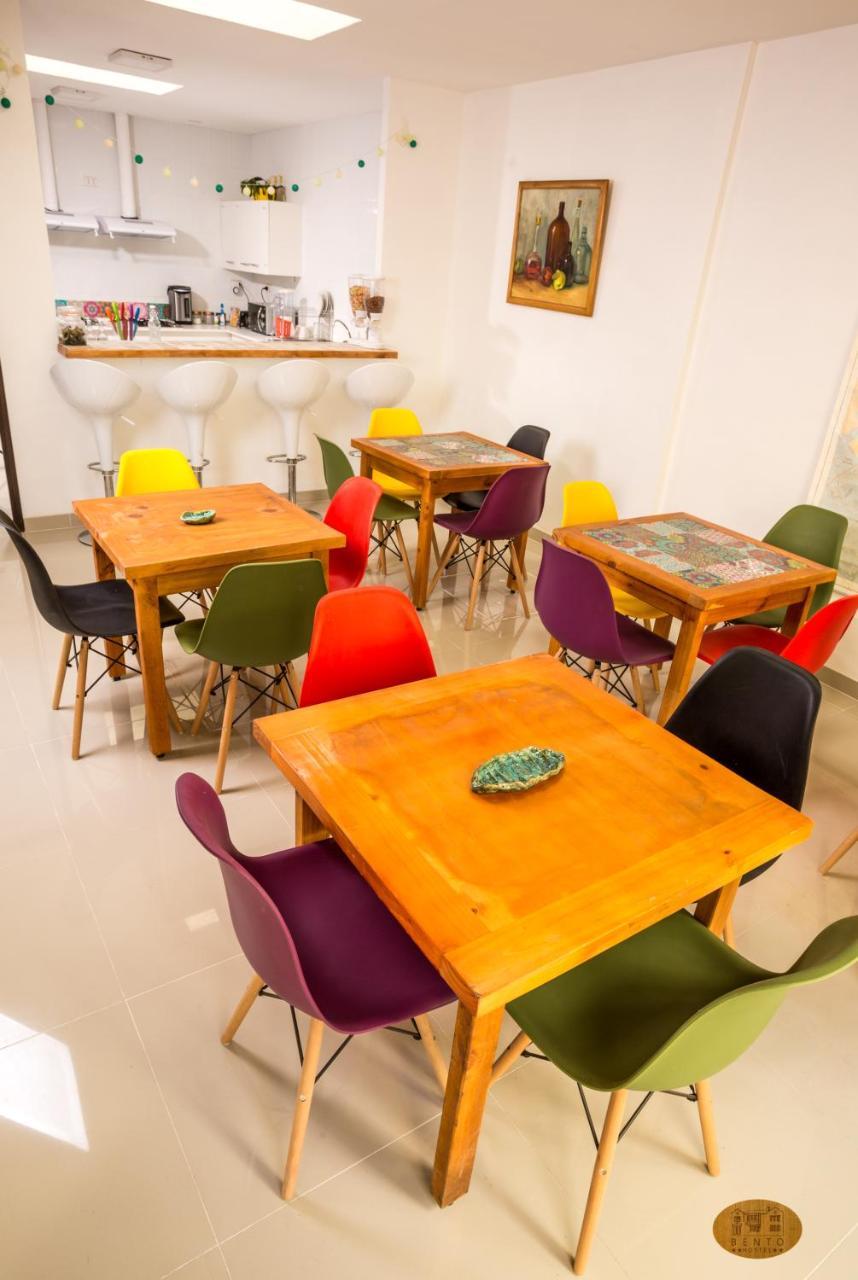 Bento Hostel (Adults Only) Сантяго Екстериор снимка