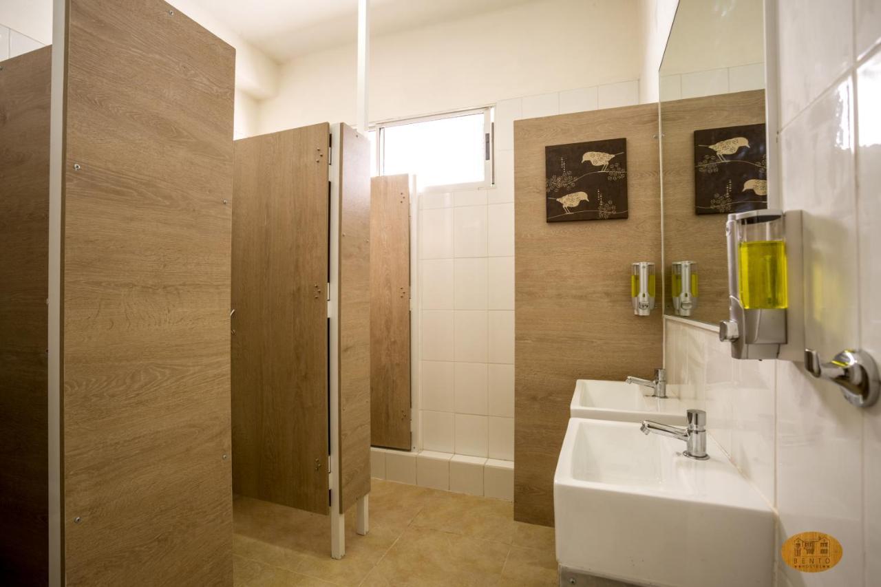 Bento Hostel (Adults Only) Сантяго Екстериор снимка