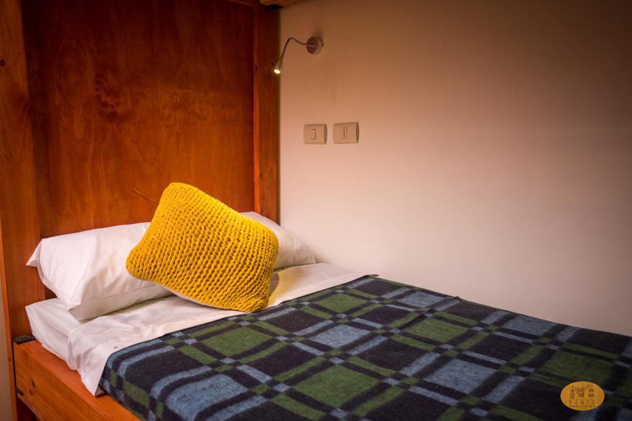 Bento Hostel (Adults Only) Сантяго Екстериор снимка